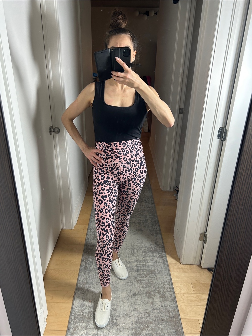 OFFLINE by Aerie Pink & Black Animal Print Leggings | Size Medium